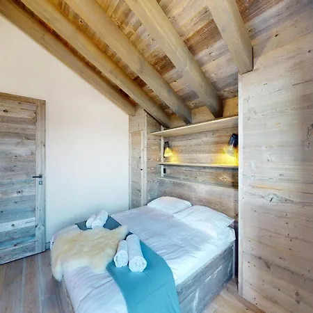 Cosy In With Balcony Alpehytte Vex