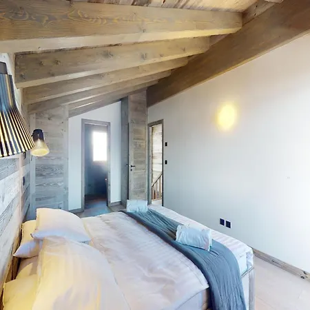 Cosy In With Balcony Alpehytte Vex